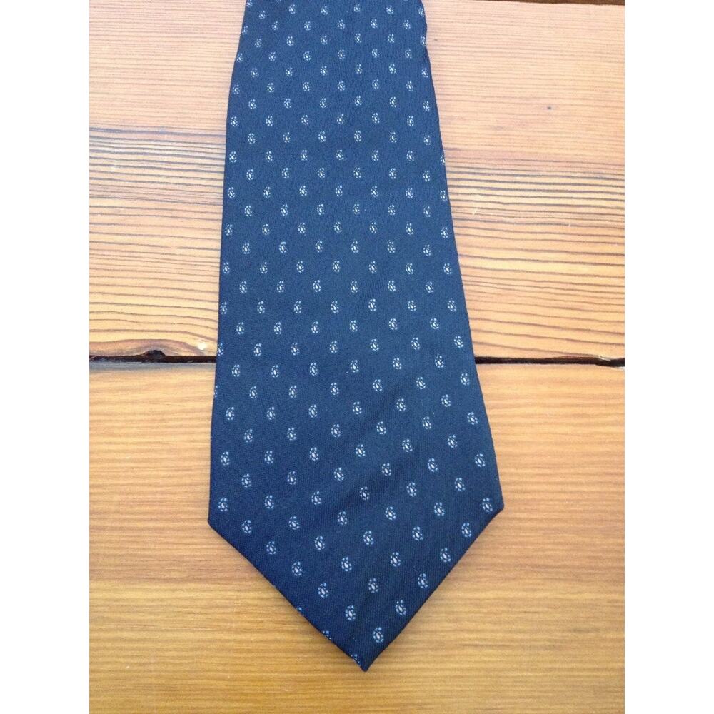 Vintage Austin Reed Italian 100% Silk Navy Blue Paisley Patterned 3" Skinny Tie